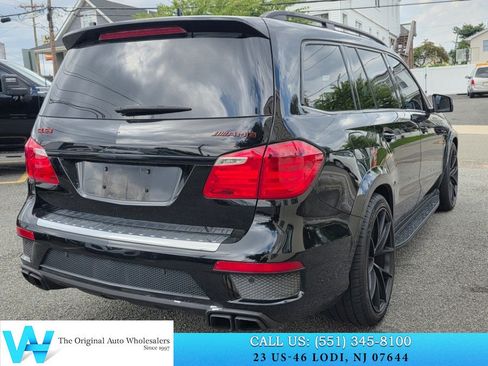 Used 2016 Mercedes-Benz GL 63 AMG 4MATIC image 4