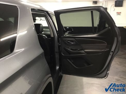 Used 2020 Chevrolet Traverse Premier w/ LPO, 'HIT The Road' Package AWD/4WD image 37