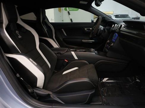Used 2022 Ford Mustang Shelby GT500 w/ Carbon Fiber Track Pack image 73