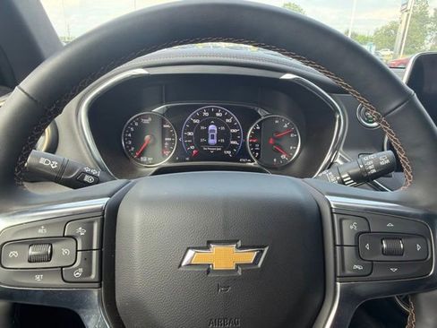 Used 2024 Chevrolet Blazer Premier AWD/4WD image 12