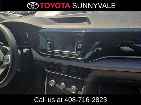 Used 2022 Volkswagen Taos S FWD image 5