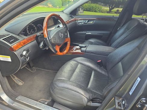 Used 2011 Mercedes-Benz S 550 4MATIC w/ Premium 2 Pkg image 13