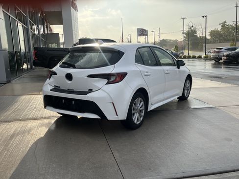Certified 2023 Toyota Corolla SE FWD image 3