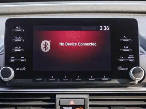 Used 2018 Honda Accord LX image 13