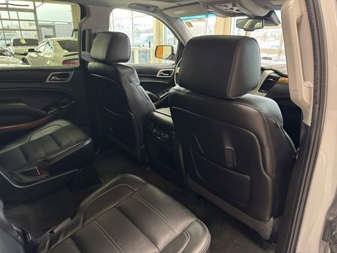 Used 2015 GMC Yukon Denali w/ Premium Package AWD/4WD image 47