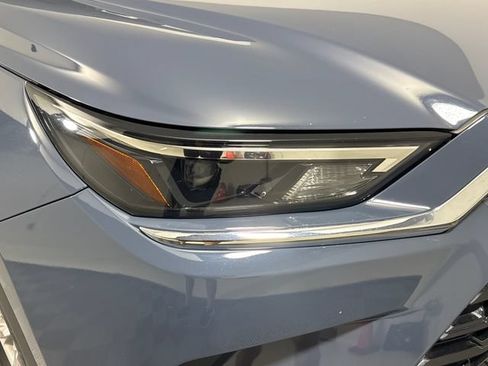 Certified 2026 Toyota Grand Highlander AWD image 28
