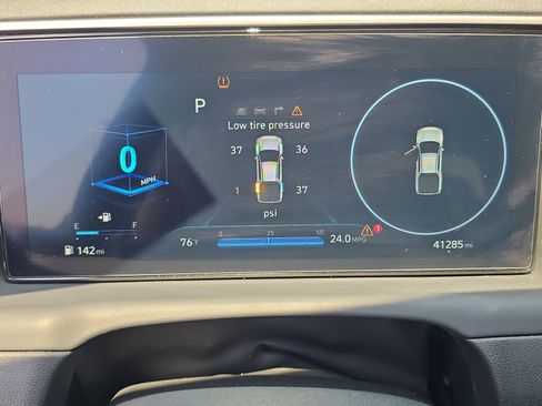 Used 2023 Hyundai Santa Cruz SEL Premium image 25