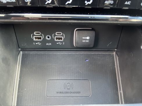 Used 2024 Jeep Grand Cherokee L Laredo w/ Luxury Tech Group I AWD/4WD image 34