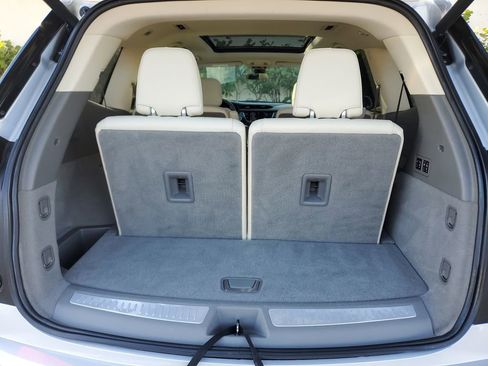 Used 2020 Cadillac XT6 Premium Luxury image 22