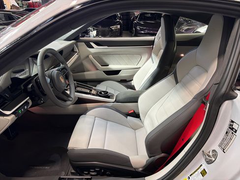 Used 2026 Porsche 911 GTS image 15