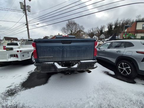 Used 2025 Chevrolet Silverado 3500 W/T image 6