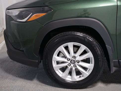 Certified 2024 Toyota Corolla Cross LE FWD image 5