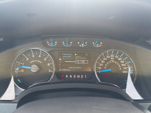 Used 2014 Ford F150 XLT w/ Equipment Group 302A Luxury AWD/4WD image 11