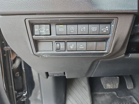 Used 2023 Toyota Tundra SR5 w/ SR5 Premium Package AWD/4WD image 28