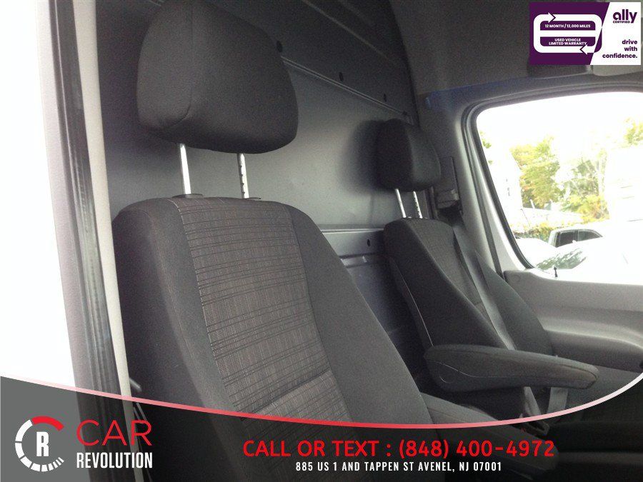 Used 2018 Mercedes-Benz Sprinter 2500 image 36