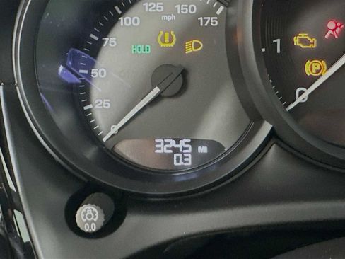 Certified 2025 Porsche Macan image 16