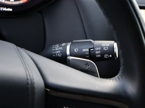 Used 2024 Land Rover Range Rover Sport Dynamic SE image 32