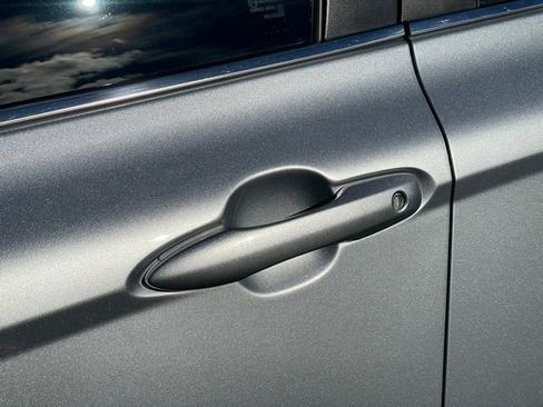 Used 2018 Toyota Camry L image 23