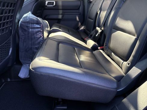 New 2025 Ford Bronco Badlands w/ Sasquatch Package image 21