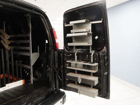Used 2019 Chevrolet Express 2500 w/ Driver Convenience Package RWD image 9