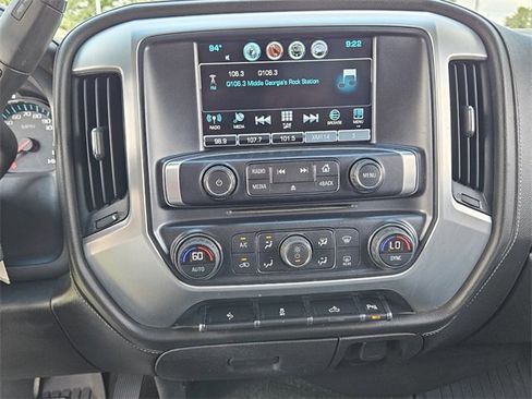 Used 2018 GMC Sierra 1500 SLE w/ SLE Value Package image 16