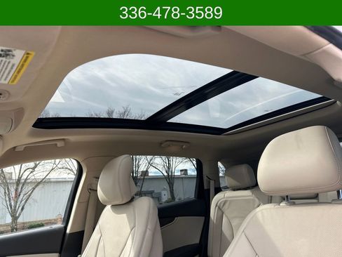 Used 2017 Lincoln MKX Reserve image 24
