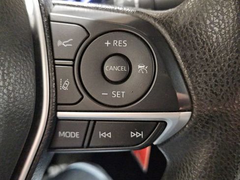 Used 2022 Toyota Camry LE FWD image 29