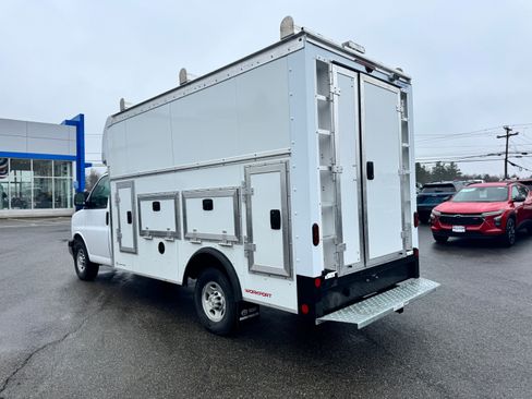 New 2026 Chevrolet Express 3500 w/ Power Convenience Package RWD image 5