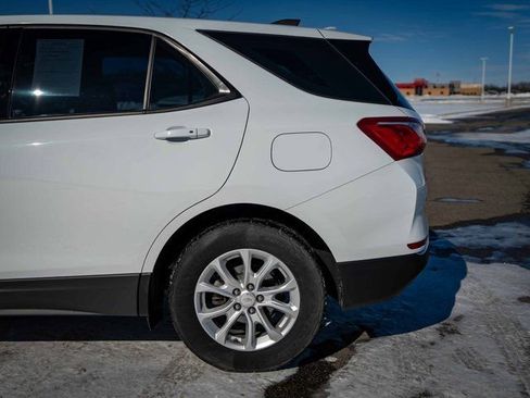 Used 2018 Chevrolet Equinox LS image 12