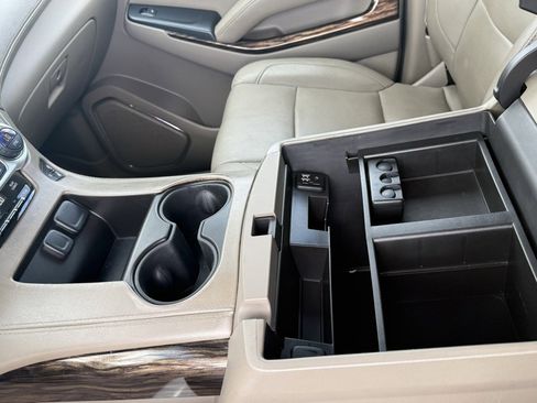 Used 2015 GMC Yukon SLT w/ HD Trailering Package image 27