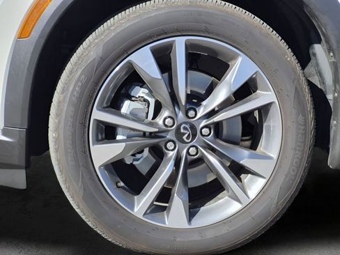 Used 2025 INFINITI QX60 Luxe w/ Vision Package image 7