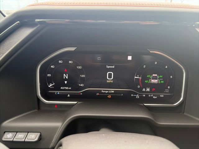 Used 2023 GMC Sierra 1500 AT4 w/ Technology Package AWD/4WD image 20