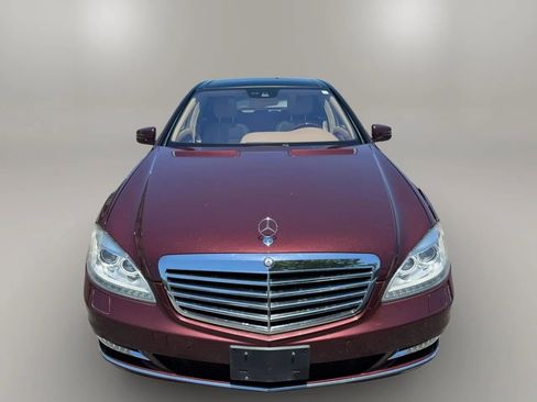 Used 2013 Mercedes-Benz S 550 4MATIC image 3