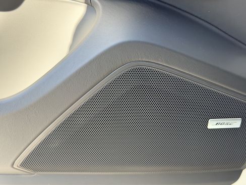 Certified 2026 Porsche Cayenne AWD/4WD image 23