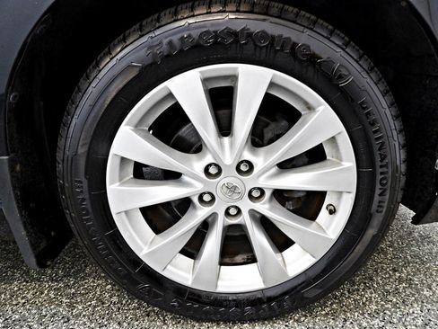 Used 2014 Toyota Venza LE image 23