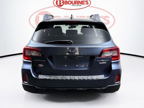 Used 2017 Subaru Outback 2.5i Premium image 8
