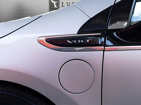 Used 2012 Chevrolet Volt Premium w/ Premium Trim Package image 11