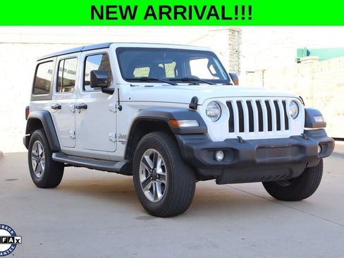 Used 2018 Jeep Wrangler Unlimited Sport AWD/4WD image 1