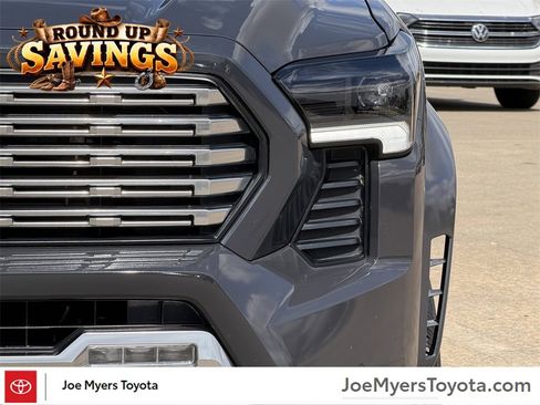 Used 2025 Toyota Tacoma Limited image 4