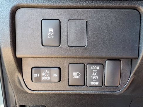 Used 2023 Toyota Tacoma TRD Sport AWD/4WD image 14