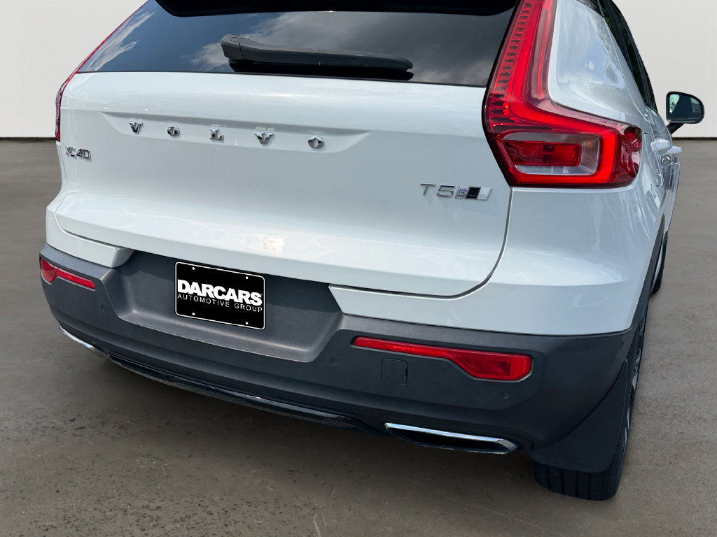 Used 2020 Volvo XC40 T5 R-Design w/ Protection Package Premier AWD/4WD image 10