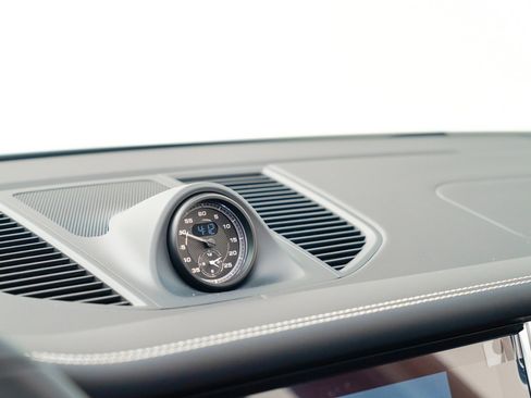 New 2026 Porsche Macan S image 27