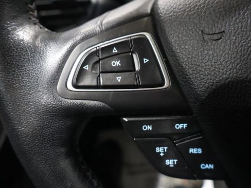 Used 2019 Ford Escape SE image 31