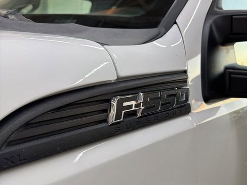 Used 2014 Ford F550 4x4 Crew Cab Super Duty image 44