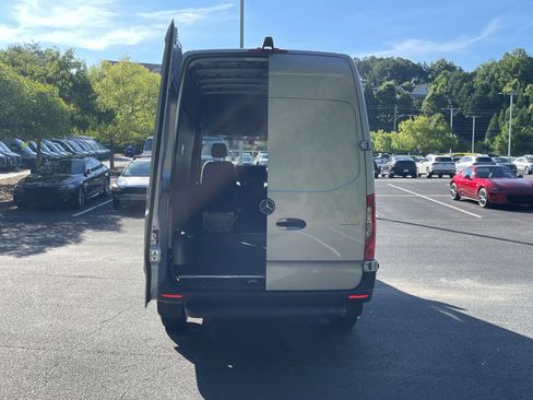 New 2025 Mercedes-Benz Sprinter 2500 image 15