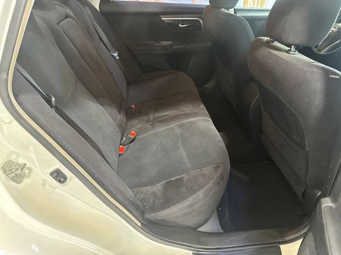 Used 2013 Nissan Altima 2.5 S FWD image 15