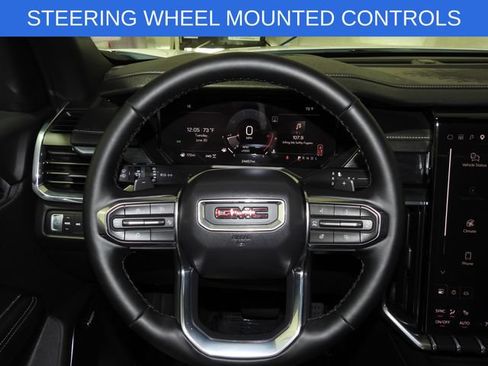 Certified 2026 GMC Acadia Elevation w/ Elevation Premium Package AWD/4WD image 21