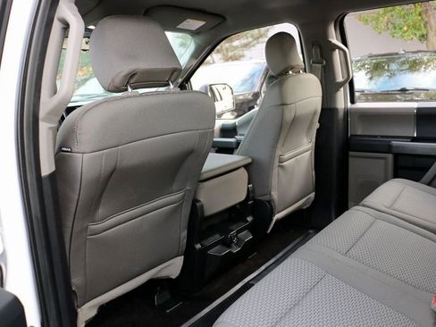 Used 2016 Ford F150 XLT image 24