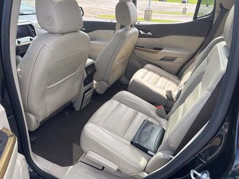 Used 2018 GMC Acadia Denali AWD/4WD image 10
