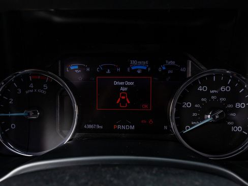 Used 2021 Ford F250 Platinum w/ FX4 Off-Road Package image 20